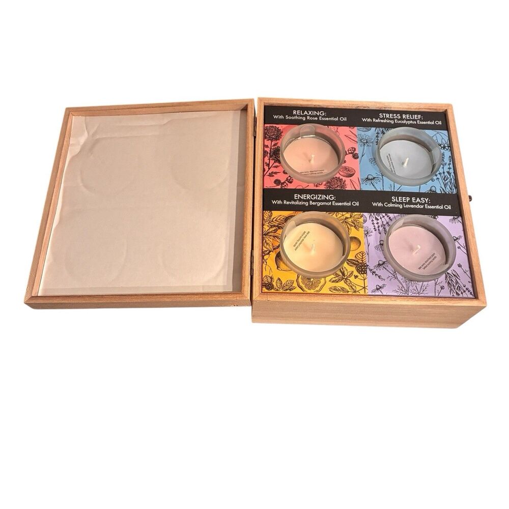 4 Essential Oil Candles In Gift Box. Rose, Eucalyptus, Bergamot, Lavender. NEW